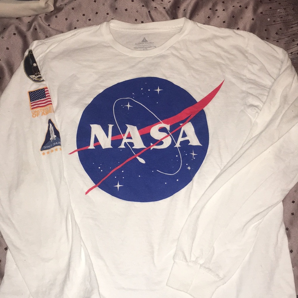 Men’s long sleeve NASA tee